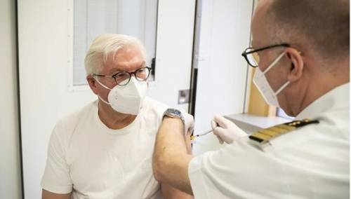 Njemački predsjednik Steinmeier imuniziran AstraZeneca vakcinom