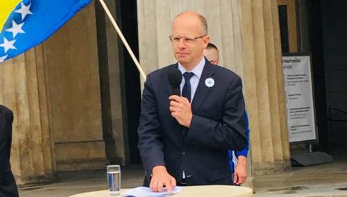 Njemački zastupnik o BiH: Hrvatska mora svojim ekstremistima postaviti granice