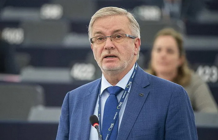 Njemački zastupnik: U Rusiji se pripremaju da Dodik proglasi nezavisnost