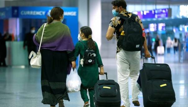 Njemačkoj godišnje potrebno 400.000 migranata kao radna snaga