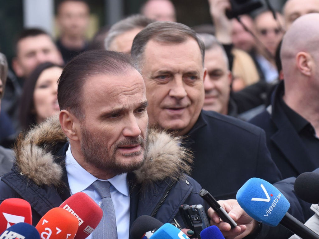 Nobilo: Schmidt će biti ključni svjedok, moraće objasniti ko ga je imenovao