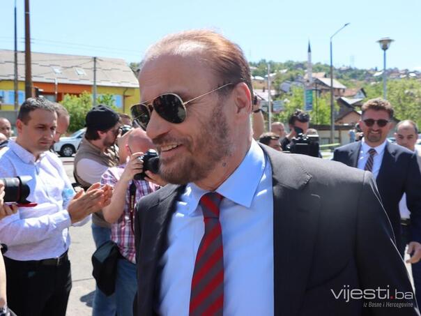 Nobilo: Tražit ćemo da svjedoči Christian Schmidt