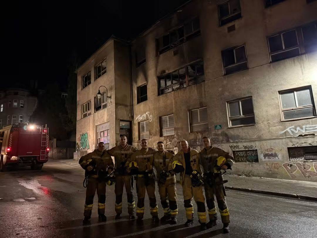 Noć puna intervencija: Vatrogasci iz požara u Sarajevu izvukli osobu