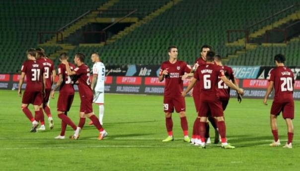 Nogometaši Sarajeva i Borca danas nastavljaju borbu za titulu