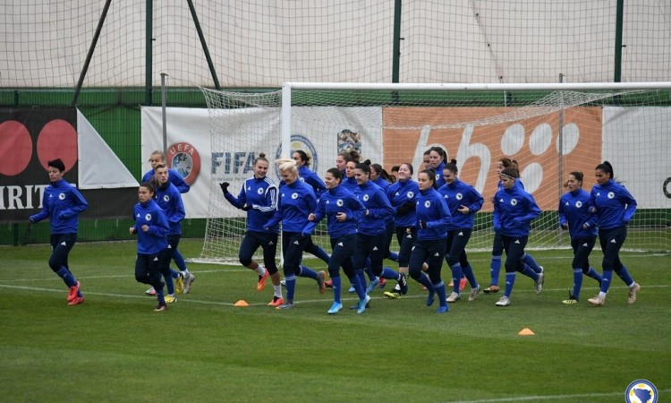 Nogometašice BiH počele pripreme za meč sa Gruzijom