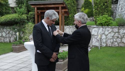 Nordineu Mebarkiju uručeno francusko odlikovanje Akademske Palme
