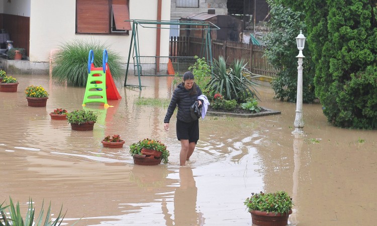 Normalizira se situacija na poplavljenim područjima na jugu Srbije