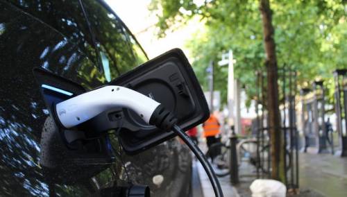 Norveška uvodi porez na električna vozila
