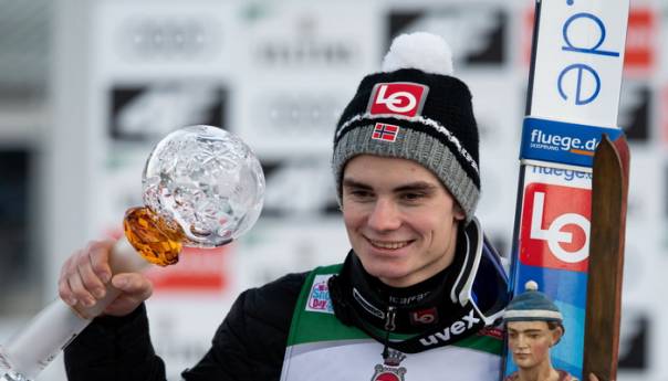 Norvežanin Lindvik najbolji u Garmischu