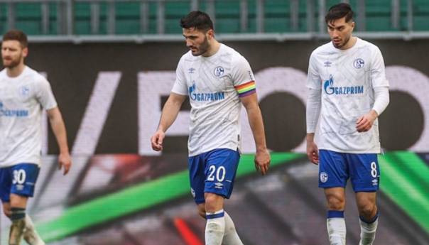 Nova bruka Schalkea, Freiburg bez boda ostao u finišu meča, sigurni Bayern