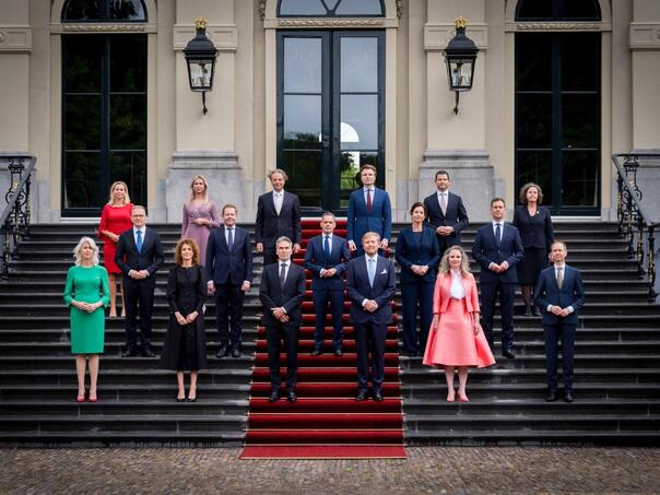 Nova holandska desničarska vlada položila zakletvu