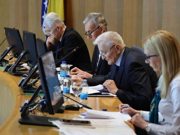 Nova igra HDZ-a i SNSD-a: Prvo Izborni zakon, onda "smjena" Špirića