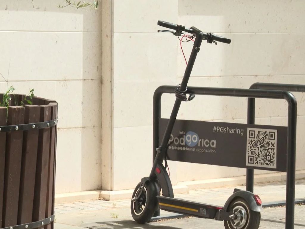 Nova pravila u Crnoj Gori: Mlađi od 16 godina više ne smiju voziti električne romobile