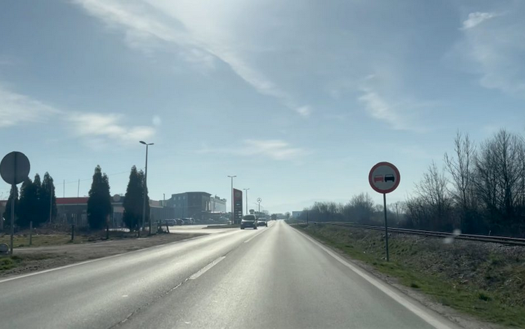 Nova saobraćajna nesreća u BiH: Obustavljen saobraćaj, ima povrijeđenih