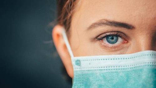 Nova studija: Maske blokiraju 99,9 posto velikih kapljica