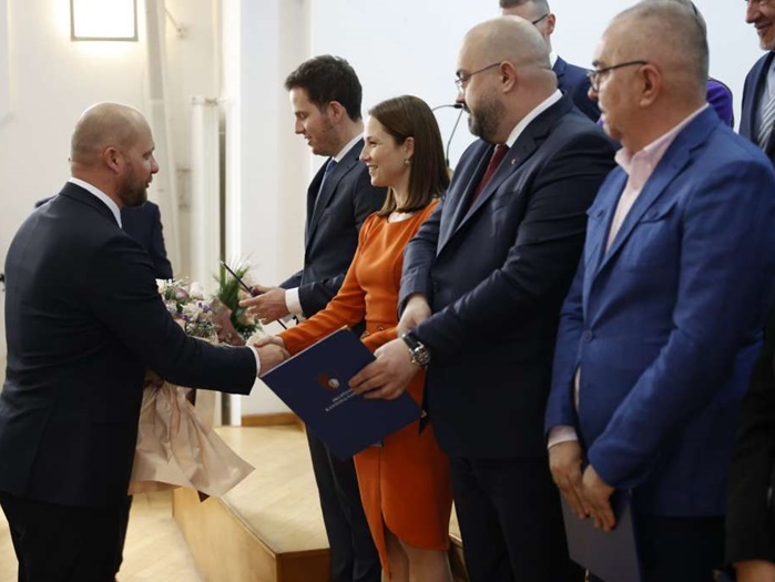 Nova većina dogovorila 99 posto stvari: Ovo su novi ministri u Vladi KS!  