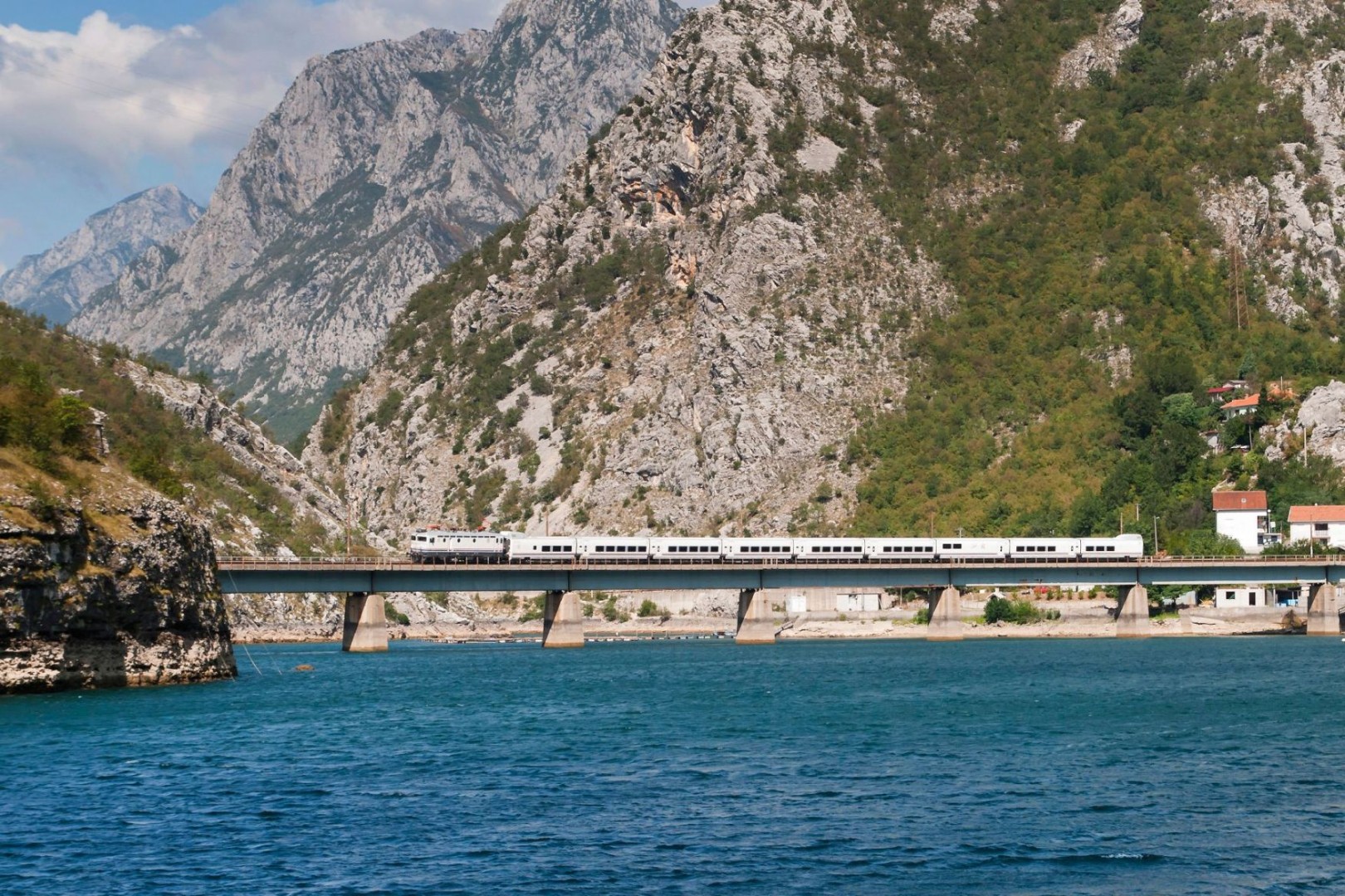 Nova željeznička linija Sarajevo-Ploče tokom vikenda