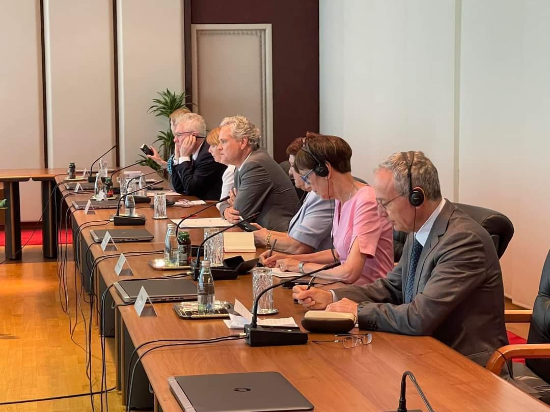 Novac za izbore: Ambasadori predlažu odluku koju je HDZ već odbio 