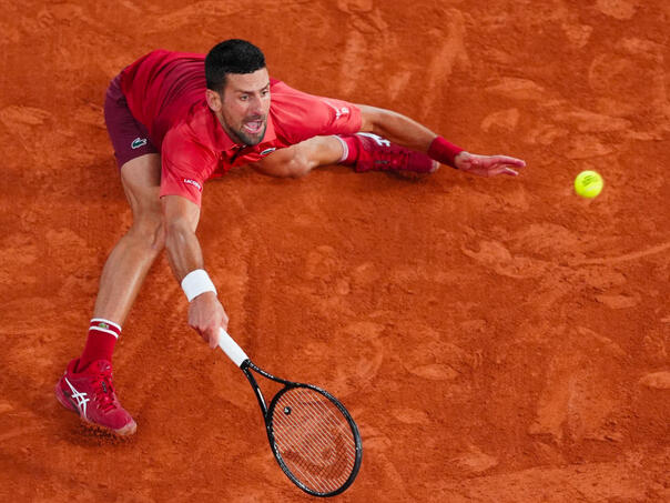 Novak Đoković nikad nije odigrao meč kao sinoć, slavio u 3:30 ujutru!