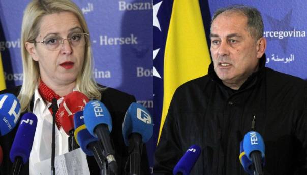 Novaković-Bursać kritikuje Mektića zbog dolaska na komisiju, on ističe da brani interese RS
