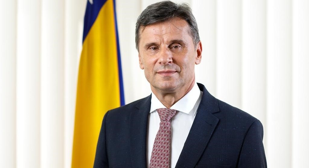 Novalić čestitao Dan državnosti: ZAVNOBIH je putokaz