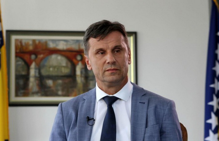 Novalić čestitao TMD-u iz Gradačca na pravljenju prvog bh. respiratora