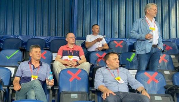 Novalić i delegacija Vlade FBiH na Grbavici prate Velež
