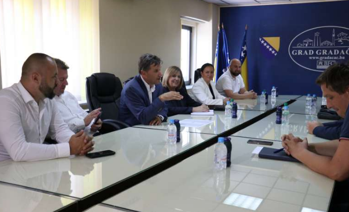 Novalić i Dervišagić o zajedničkim projektima Vlade i Gradačca