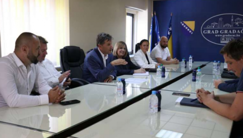 Novalić i Dervišagić o zajedničkim projektima Vlade i Gradačca