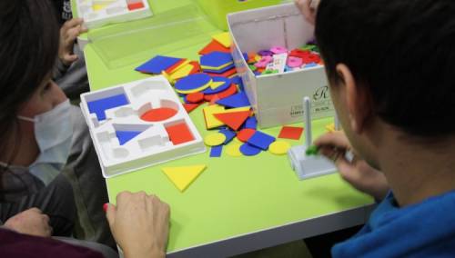 Novalić i Drljača posjetili Servis centar 'Dajte nam šansu'