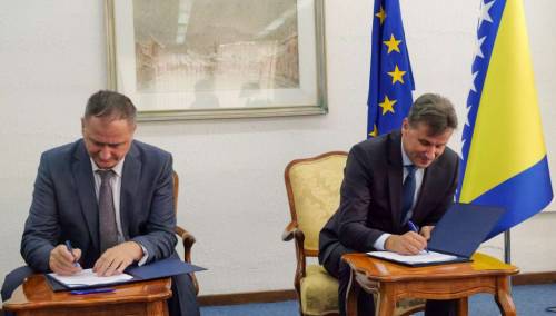 Novalić i Lagumdžija potpisali Memorandum o saradnji Vlade FBiH i VSTVBiH
