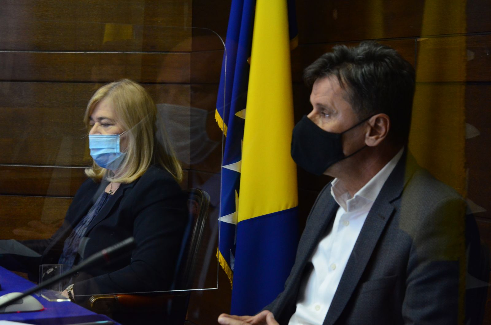 Novalić i Milićević razgovarali s premijerima kantona o daljnjim mjerama