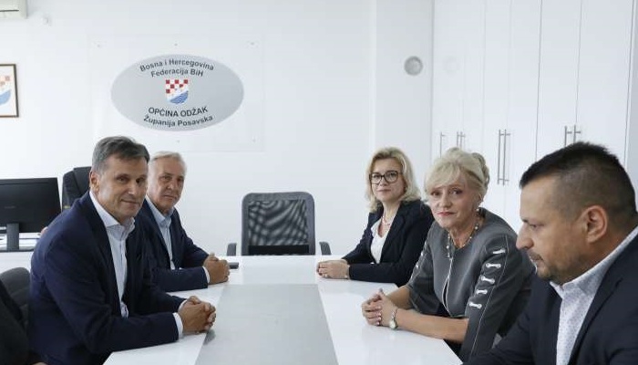 Novalić i načelnica Ćulap razgovarali o poslovnim zonama u općini Odžak