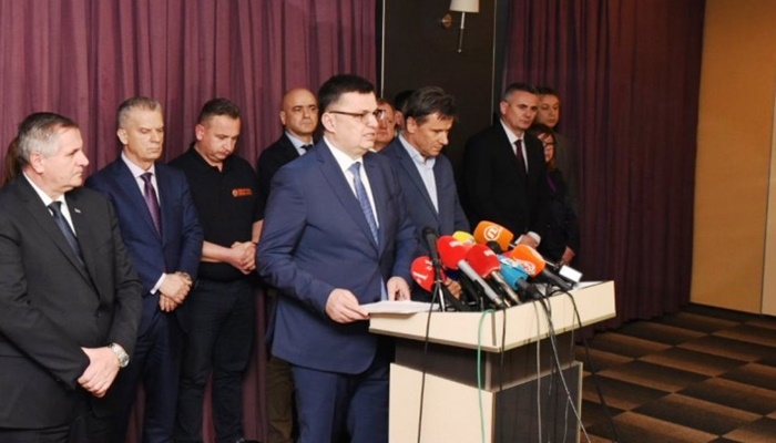 Novalić: Kontrolišu se putnici na aerodromima