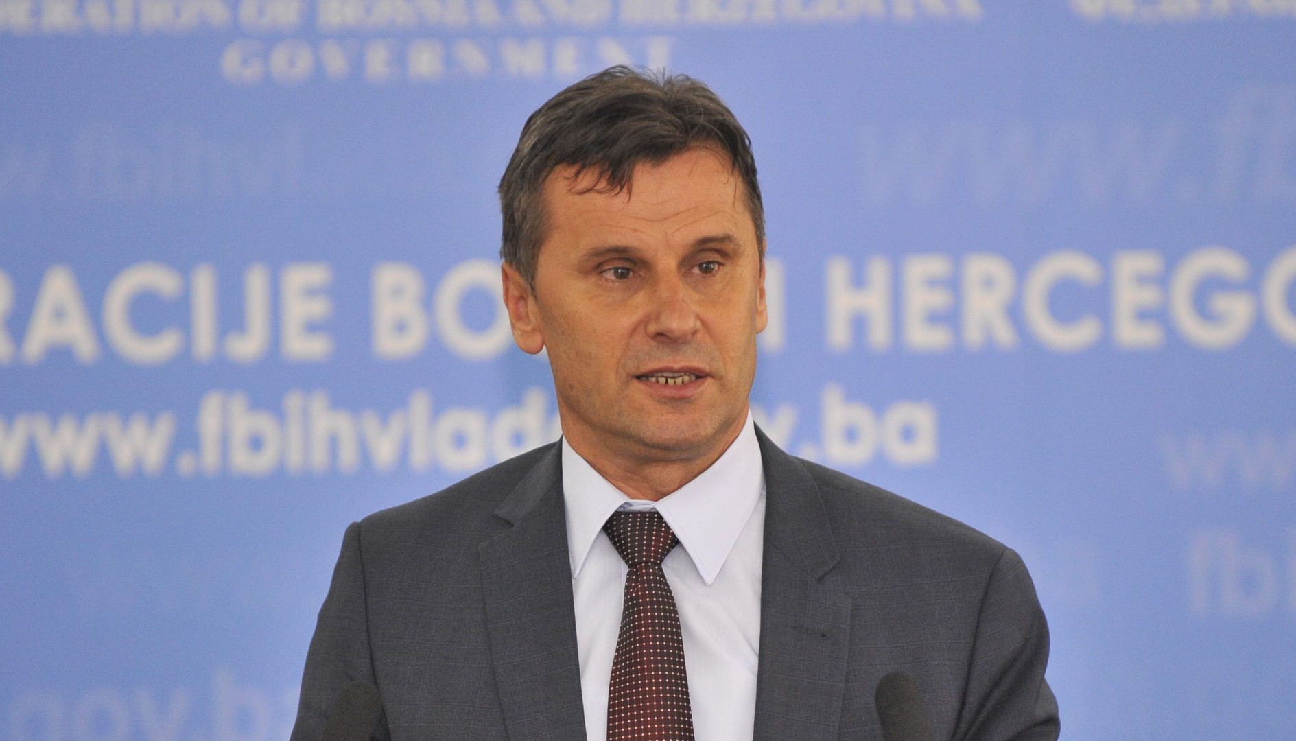 Novalić kritičarima: Ne širite paniku, budite dio rješenja