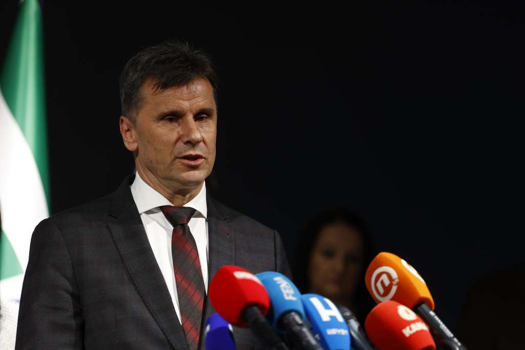 Novalić: Mjerama Vlade FBiH pomoć osigurana za skoro milion građana