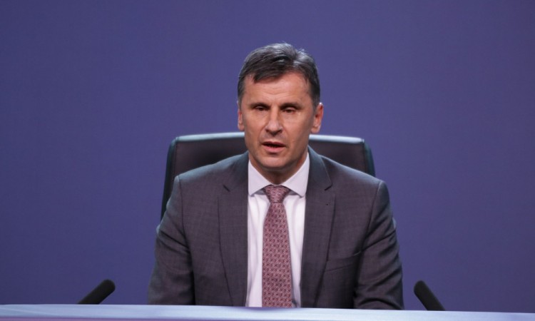 Novalić: Mjerom o cijeni nafte staće se u kraj monopolu