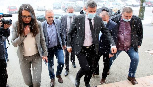 Novalić najavio pomoć Drvaru, Glamoču i B. Grahovu