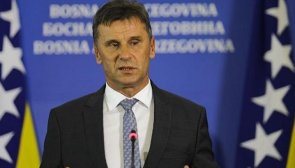 Novalić: Napadi na reisa Kavazovića su napadi na dostojanstvo Bošnjaka