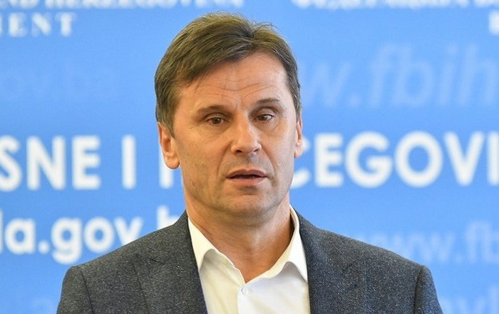 Novalić: Naredba Kantona 10 je napad na ustavni poredak, ujutro ide u tužilaštvo