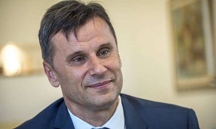 Novalić: Neka Vlada KS nabavi vakcine, a Vlada FBiH će ih platiti