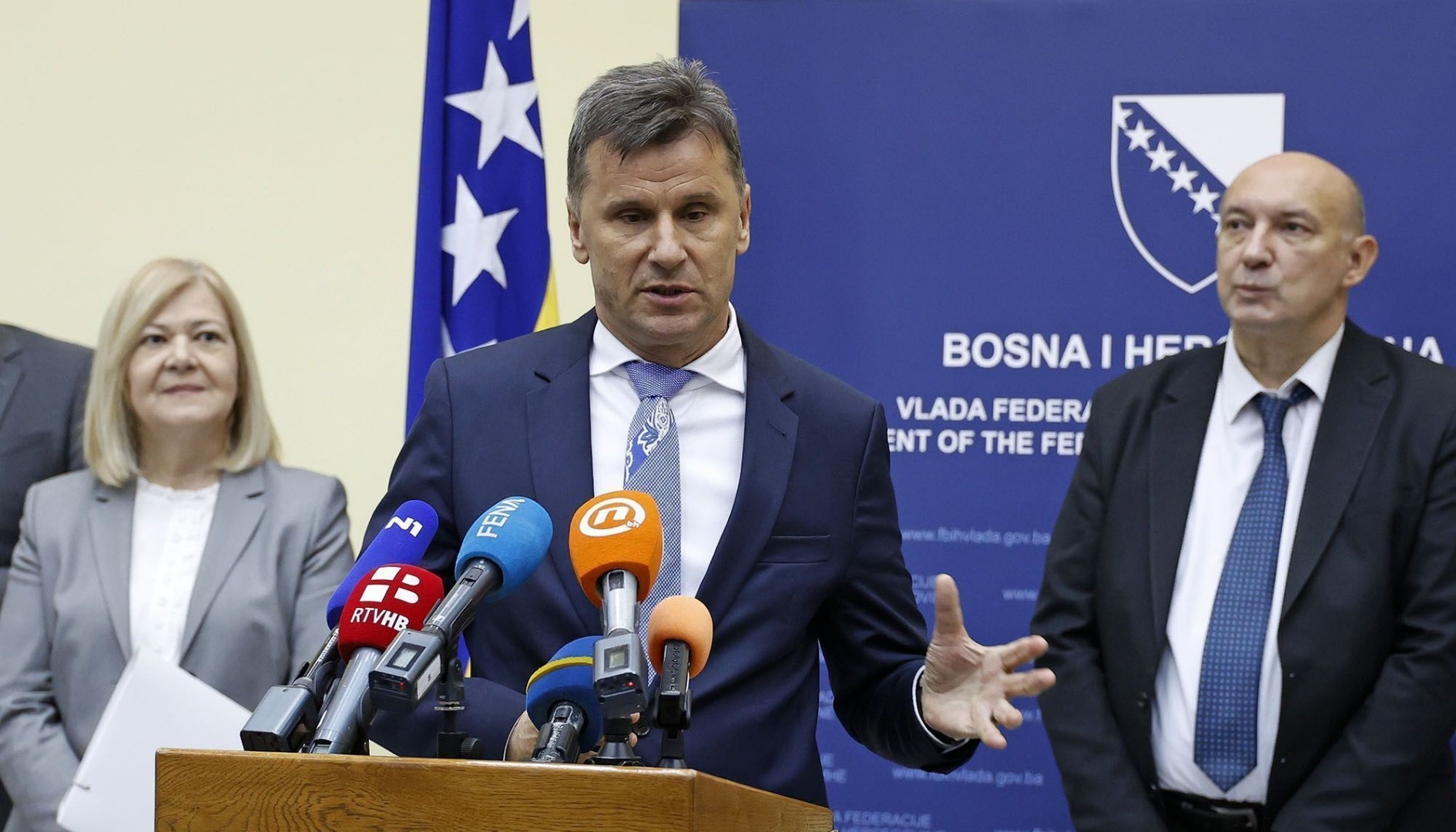 Novalić: Nema mjesta panici, svi kapaciteti su u pogonu