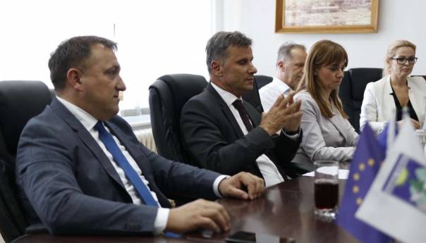 Novalić: Nismo odustali od izgradnje ceste Sarajevo - Bihać