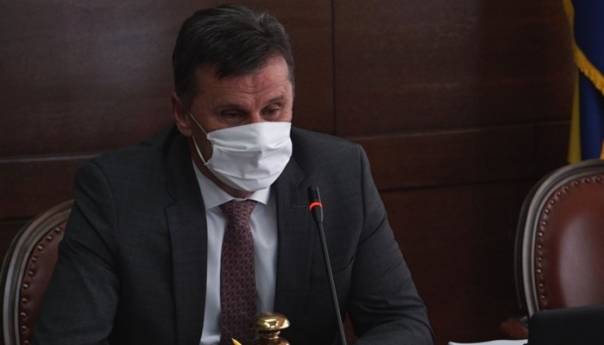 Novalić: Ovo je prvi paket za amortizaciju prvog udara na ekonomiju