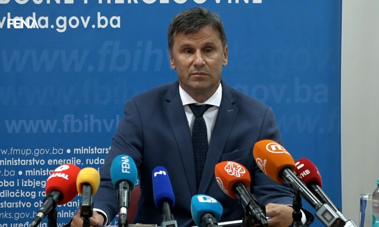 Novalić: Potpisan ugovor o nabavci 500 hiljada vakcina Sinopharm
