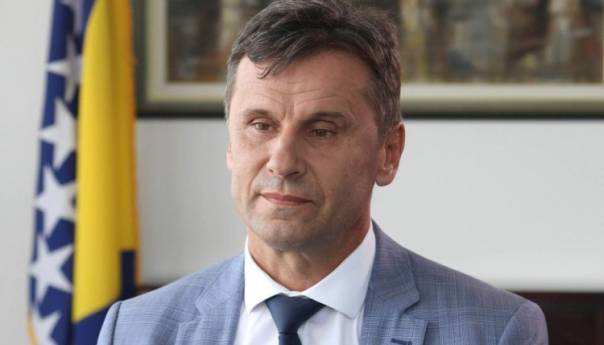 Novalić: Radost Kurban-bajrama podijelimo sa svojim najbližima