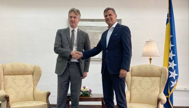 Novalić s britanskim ambasadorom: Četiri ključna prioriteta