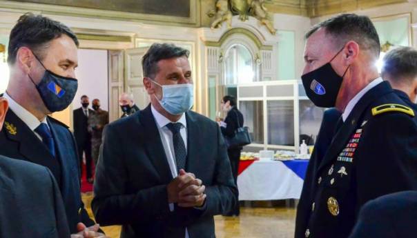 Novalić s komandantom NATO Štaba: Neupitna podrška