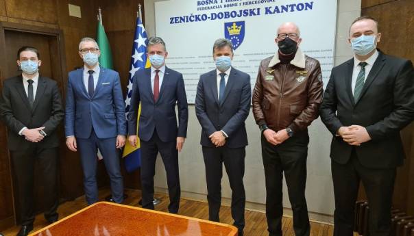 Novalić s premijerom ZDK o mjerama za privredu i projektima