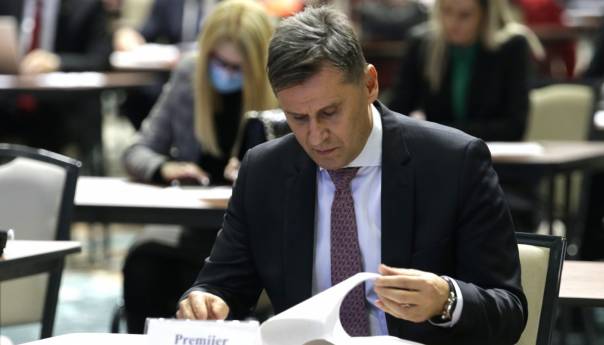 Novalić: Samo razgovorom do rješenja za rudare